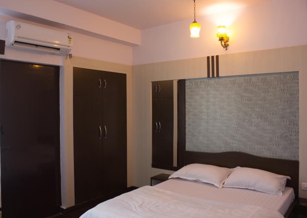 Hotel Holiday Home Джапур Номер фото